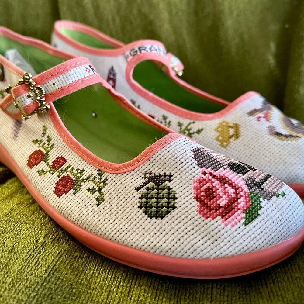 Hot Chocolate Designs Riot Granny flats - Picture 1 of 8